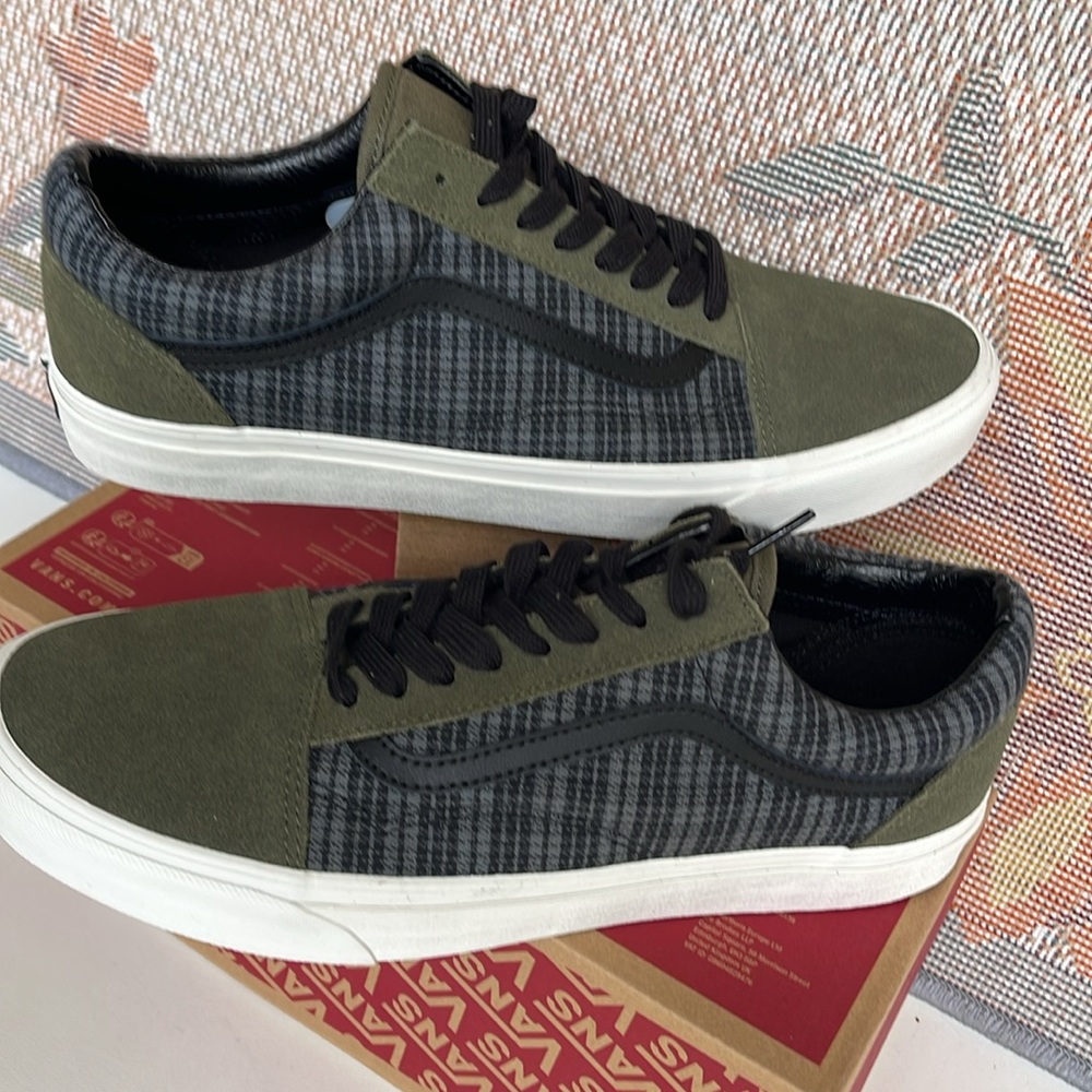 Vans Men’s Old Skool
Grunge Plaid Multi
VN000CP5BMB
Sneakers - Picture 11 of 16